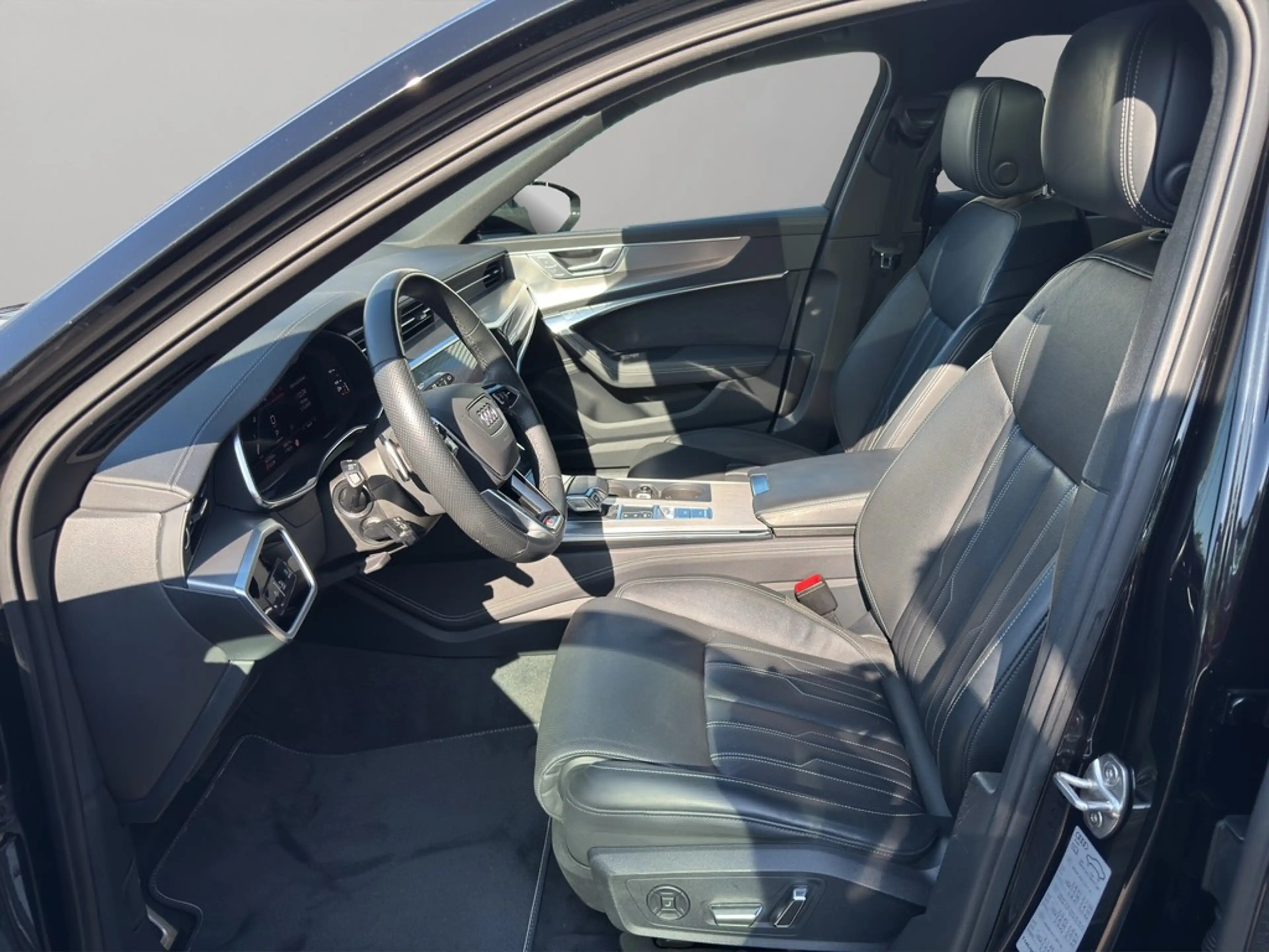Audi S6 Avant Quattro TDI Luftfederung AHK Pano B&O — photo 11