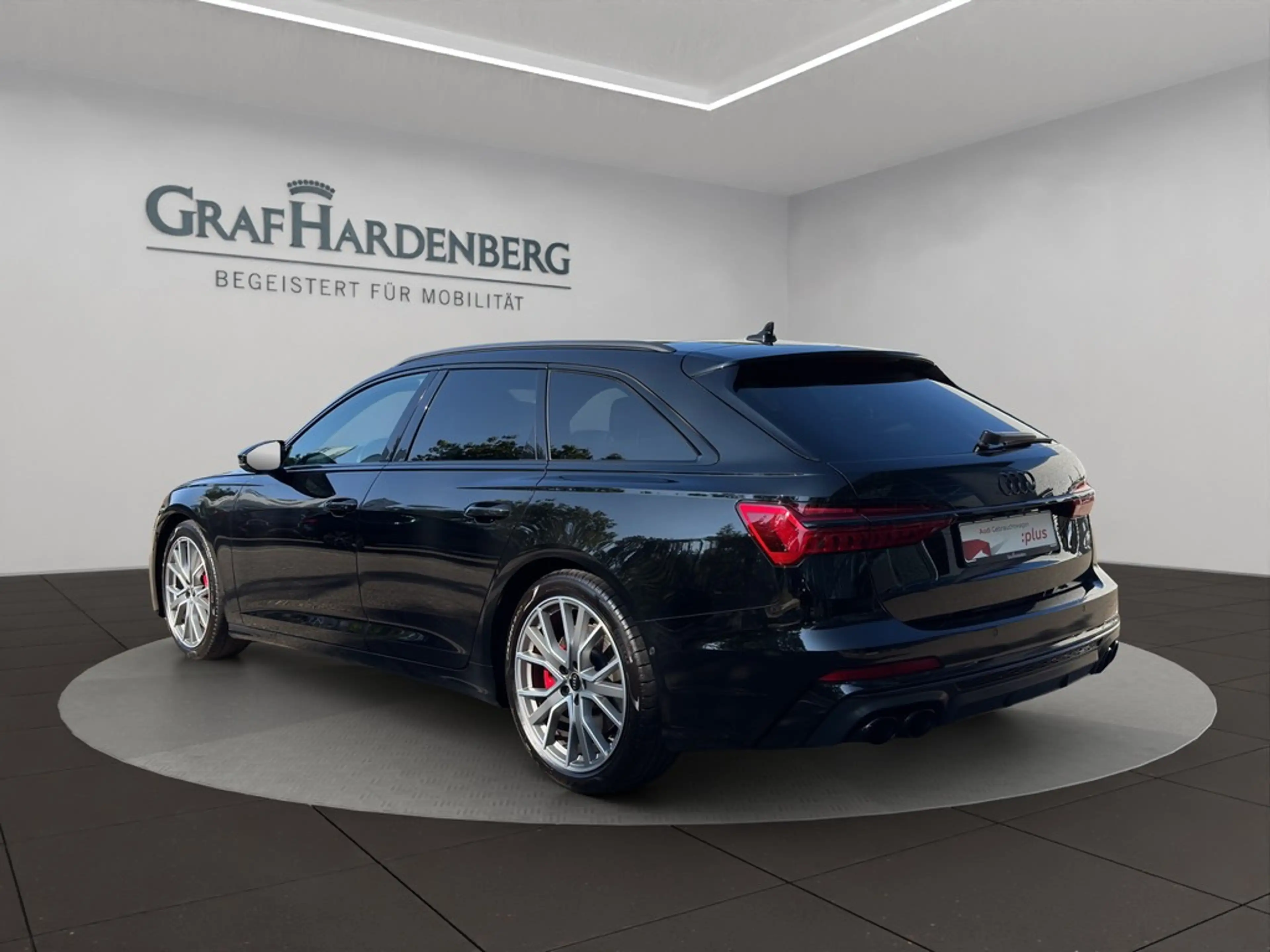 Audi S6 Avant Quattro TDI Luftfederung AHK Pano B&O — photo 4