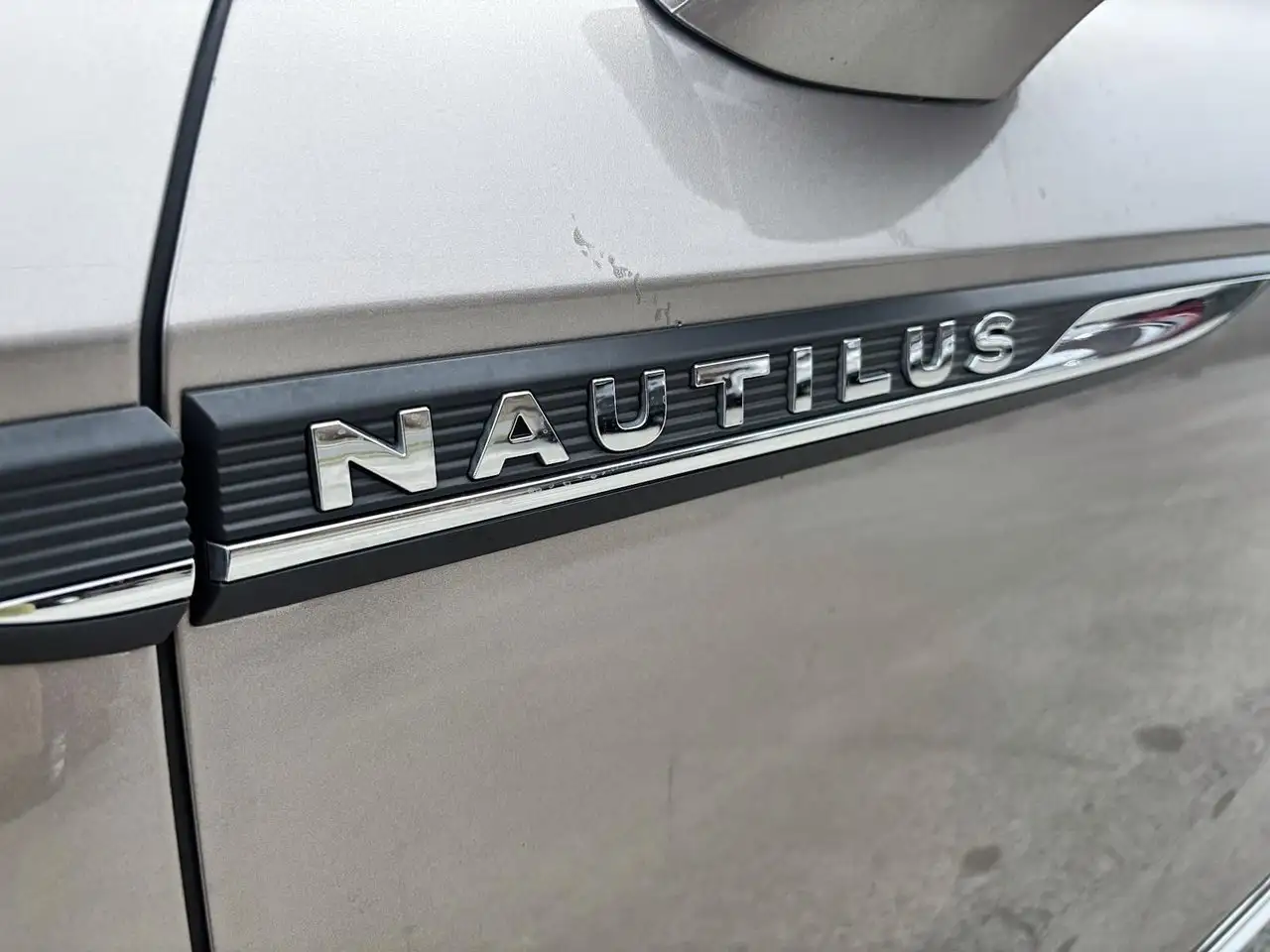 Lincoln Nautilus снимка Lincoln Nautilus