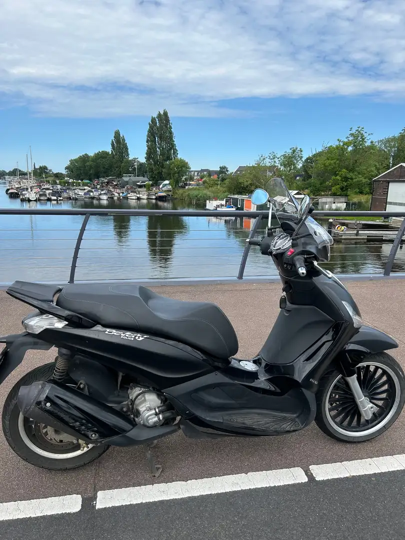 Piaggio Beverly 300 Police Edition Siyah - 2