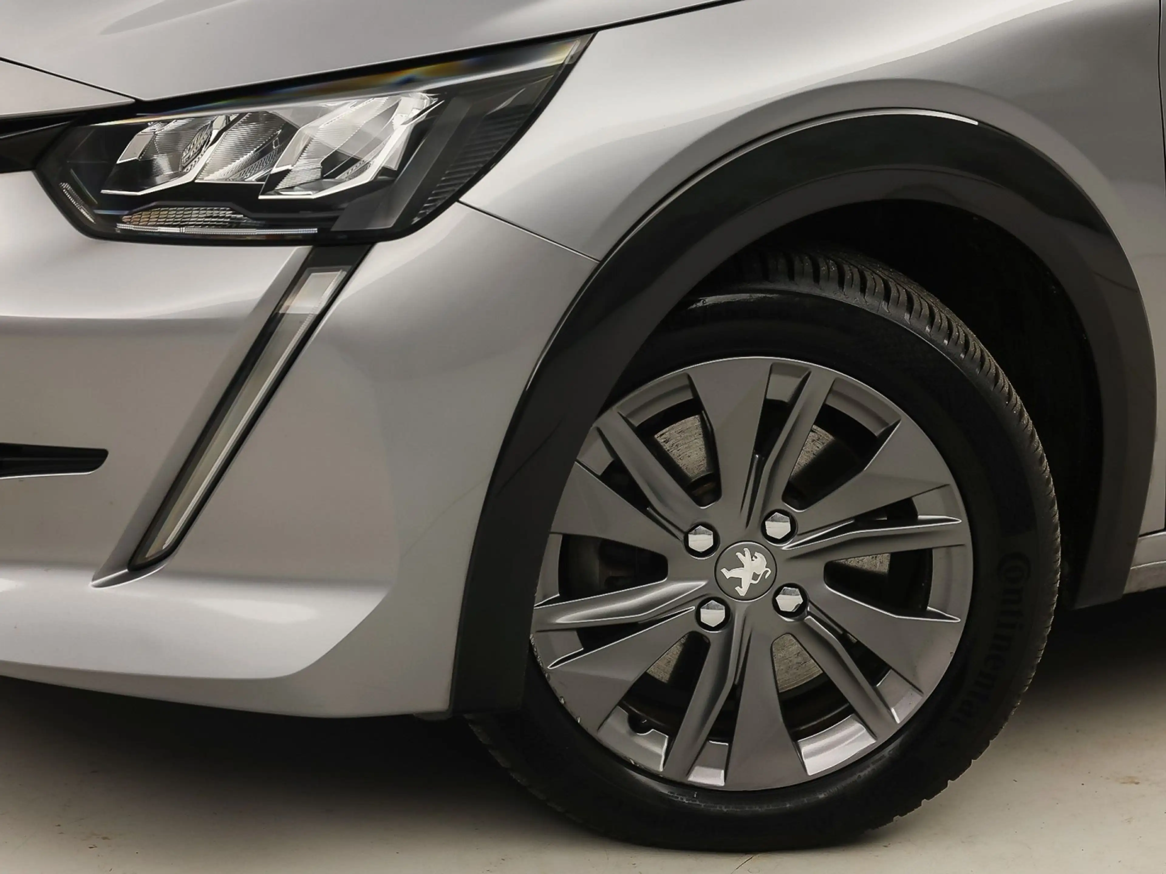 Peugeot e-208 EV Active 50 kWh Automaat (APPLE CARPLAY, SOH 91,3 — photo 14
