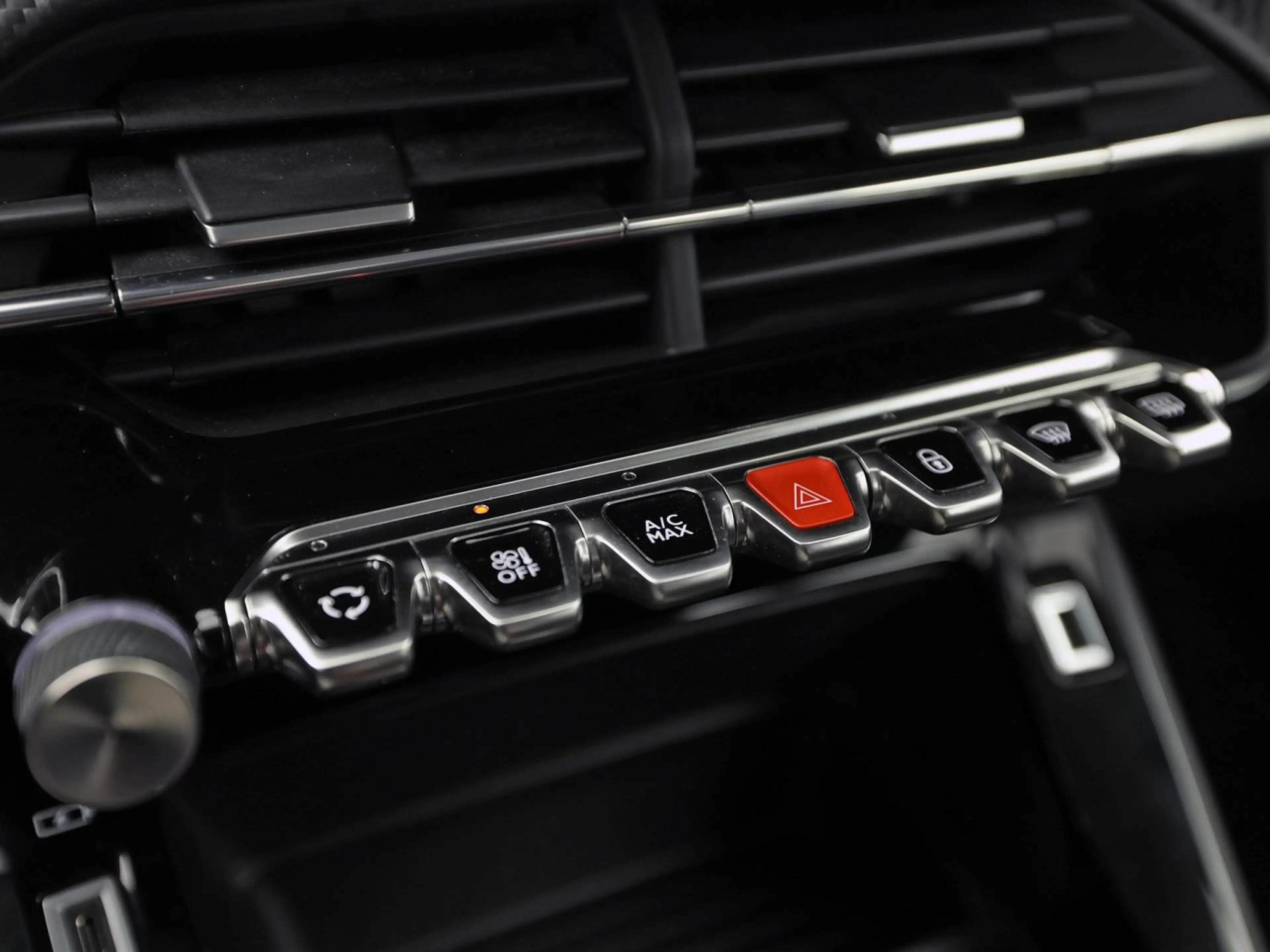 Peugeot e-208 EV Active 50 kWh Automaat (APPLE CARPLAY, SOH 91,3 — photo 9