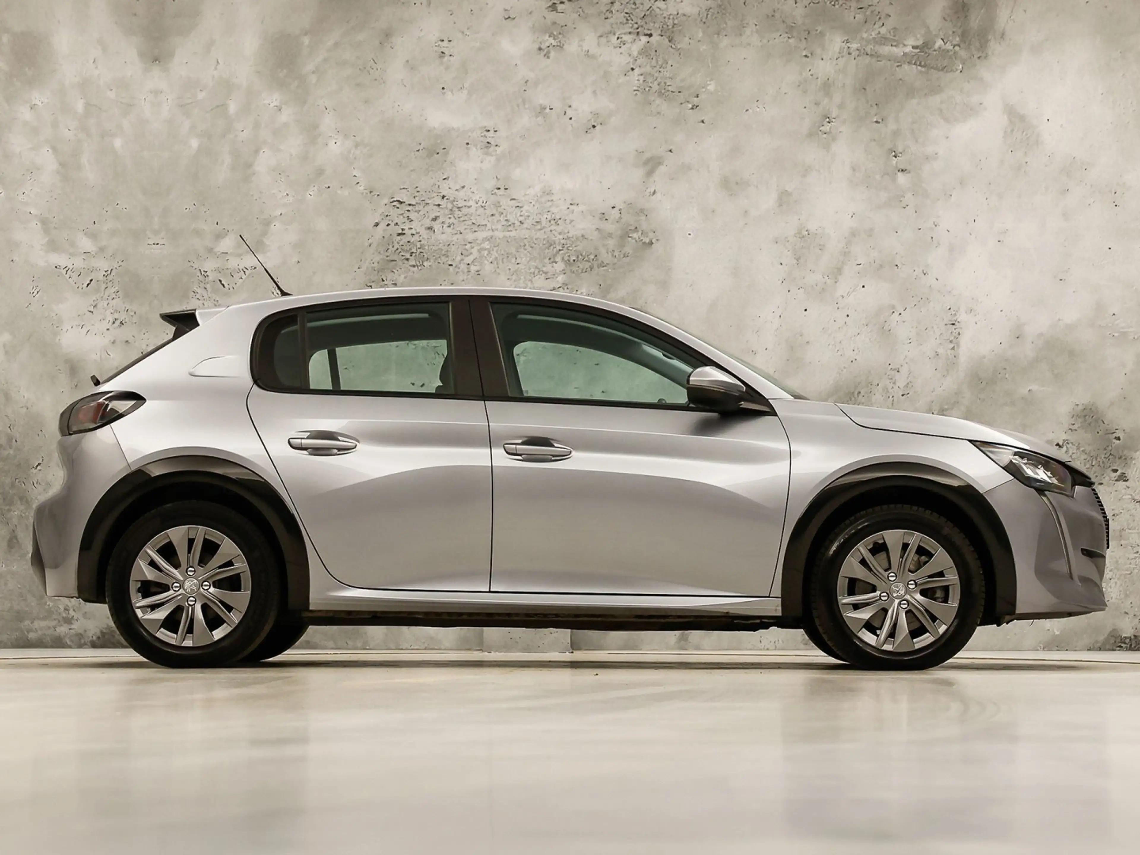 Peugeot e-208 EV Active 50 kWh Automaat (APPLE CARPLAY, SOH 91,3 — photo 4