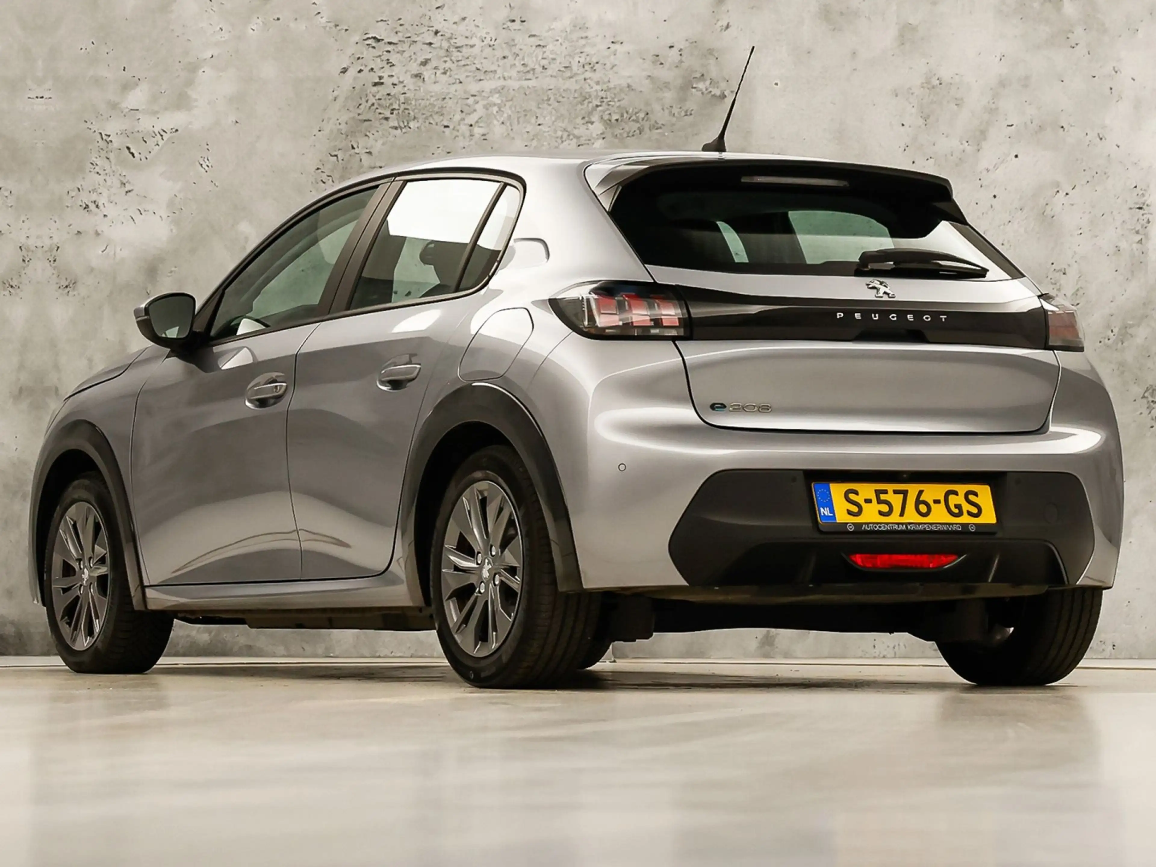Peugeot e-208 EV Active 50 kWh Automaat (APPLE CARPLAY, SOH 91,3 — photo 3
