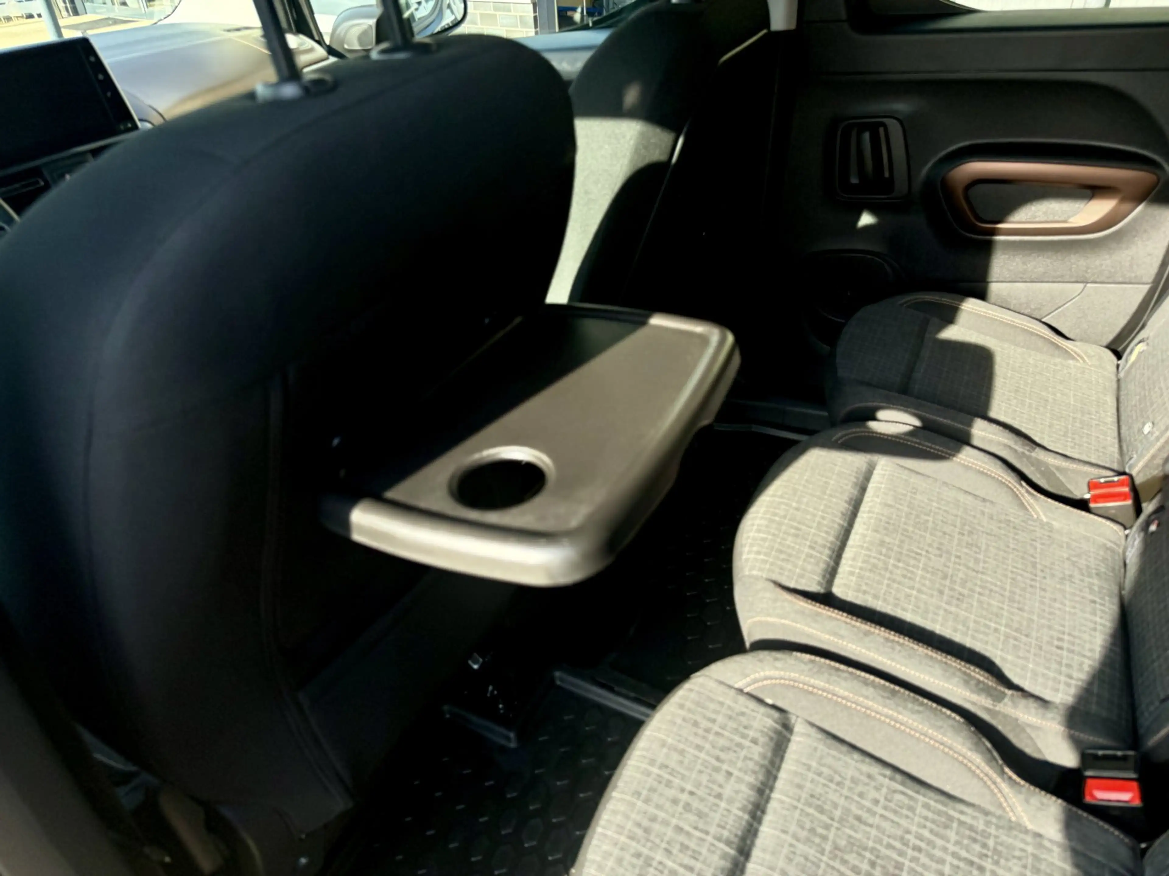 Peugeot Rifter 1,5 HDI GT-Line 7- Sitzer-RFK-NAVI-SHZ-AHK — photo 12