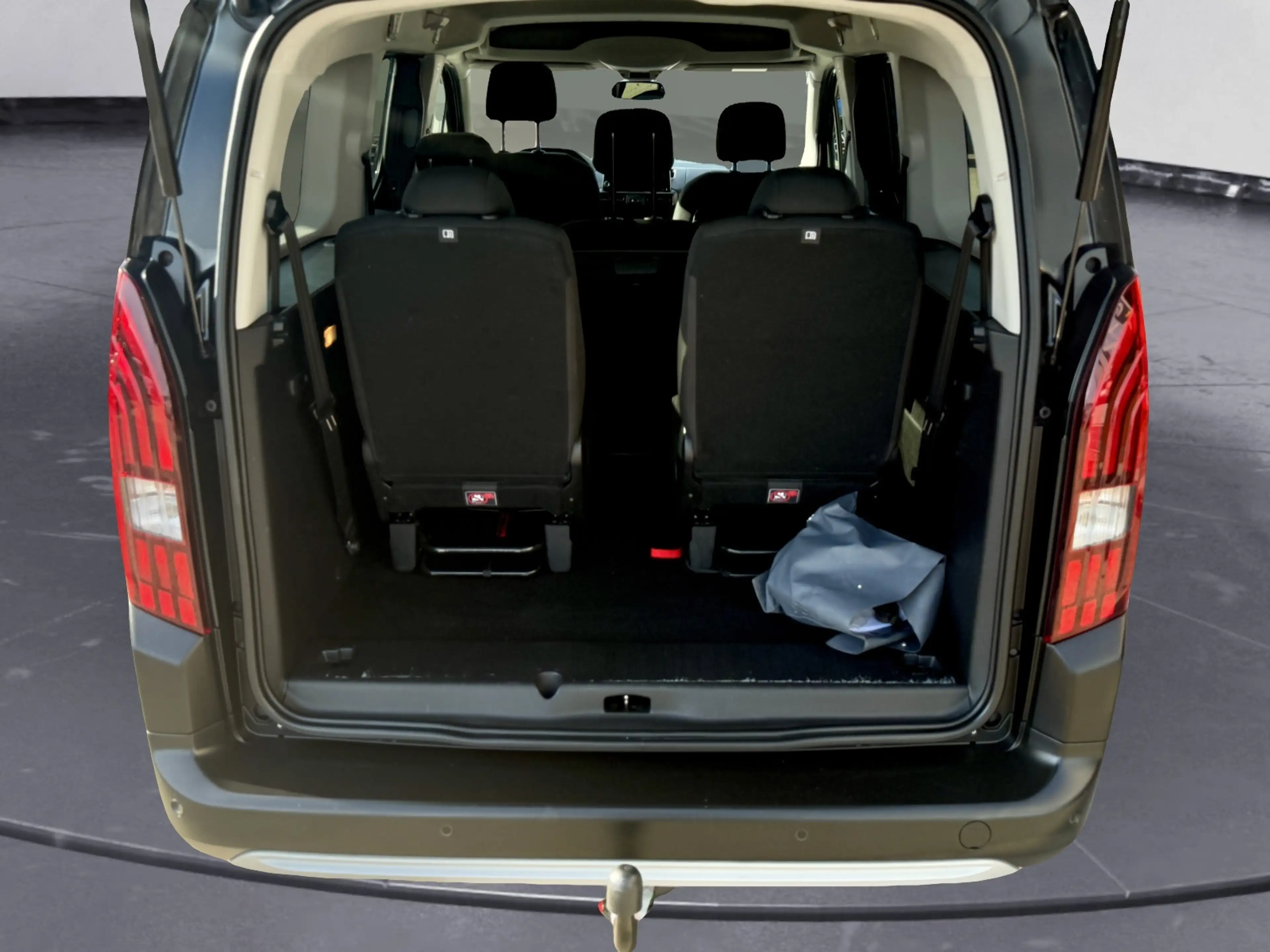 Peugeot Rifter 1,5 HDI GT-Line 7- Sitzer-RFK-NAVI-SHZ-AHK — photo 5