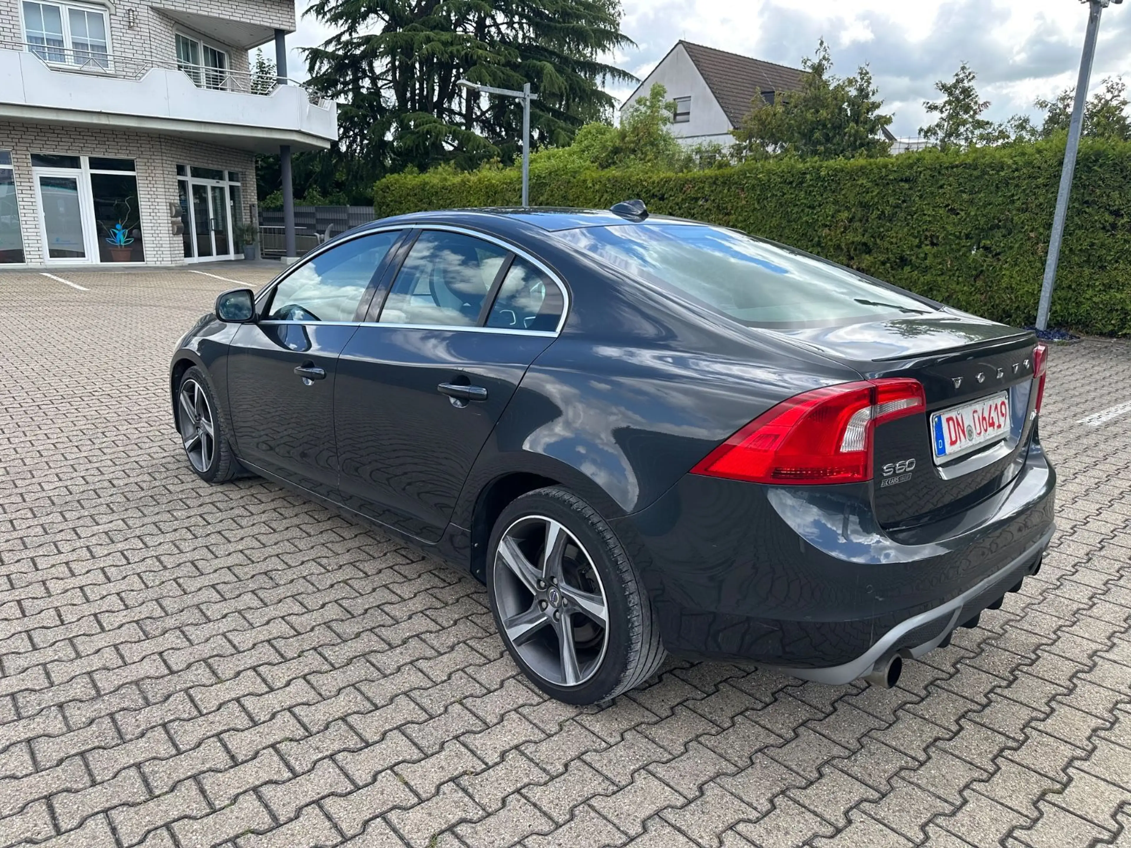 Volvo S60 Lim. R-Design — photo 5