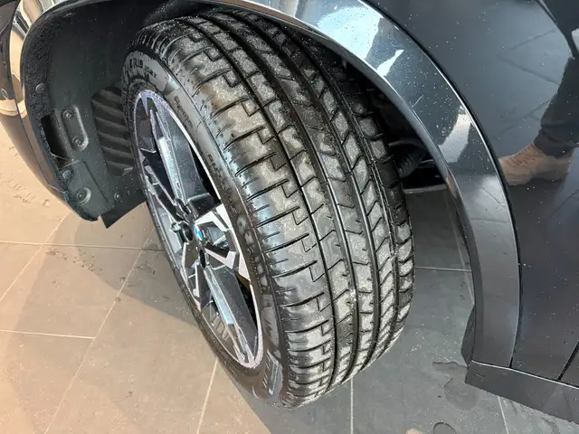 BMW X1 view 5
