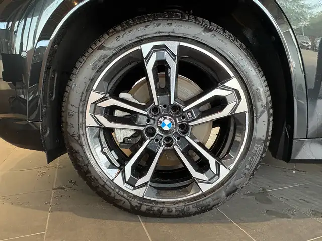 BMW X1 view 12
