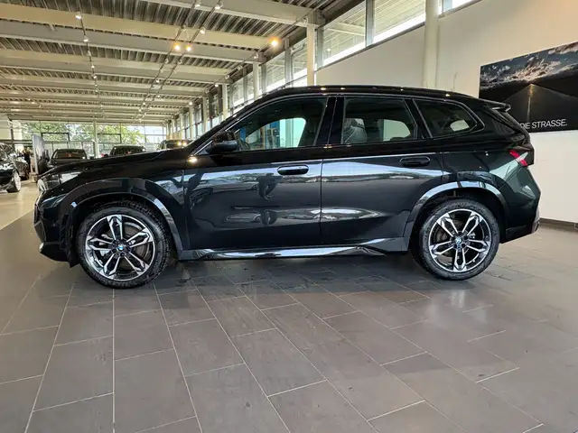 BMW X1 view 6
