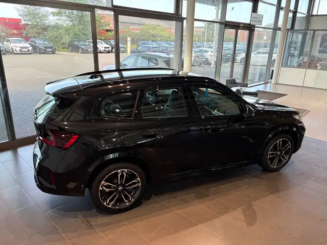 BMW X1 view 9