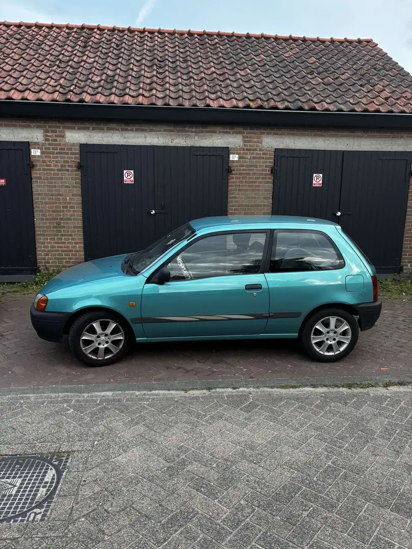 Toyota Starlet - 2