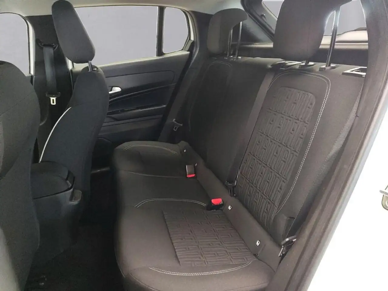 Fiat 600 1.2 hybrid 136cv auto 13