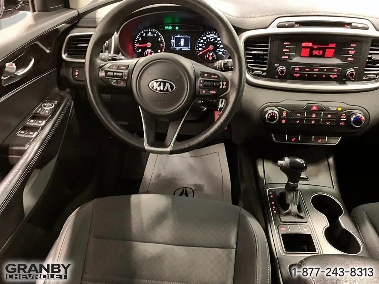Kia Sorento снимка Kia Sorento