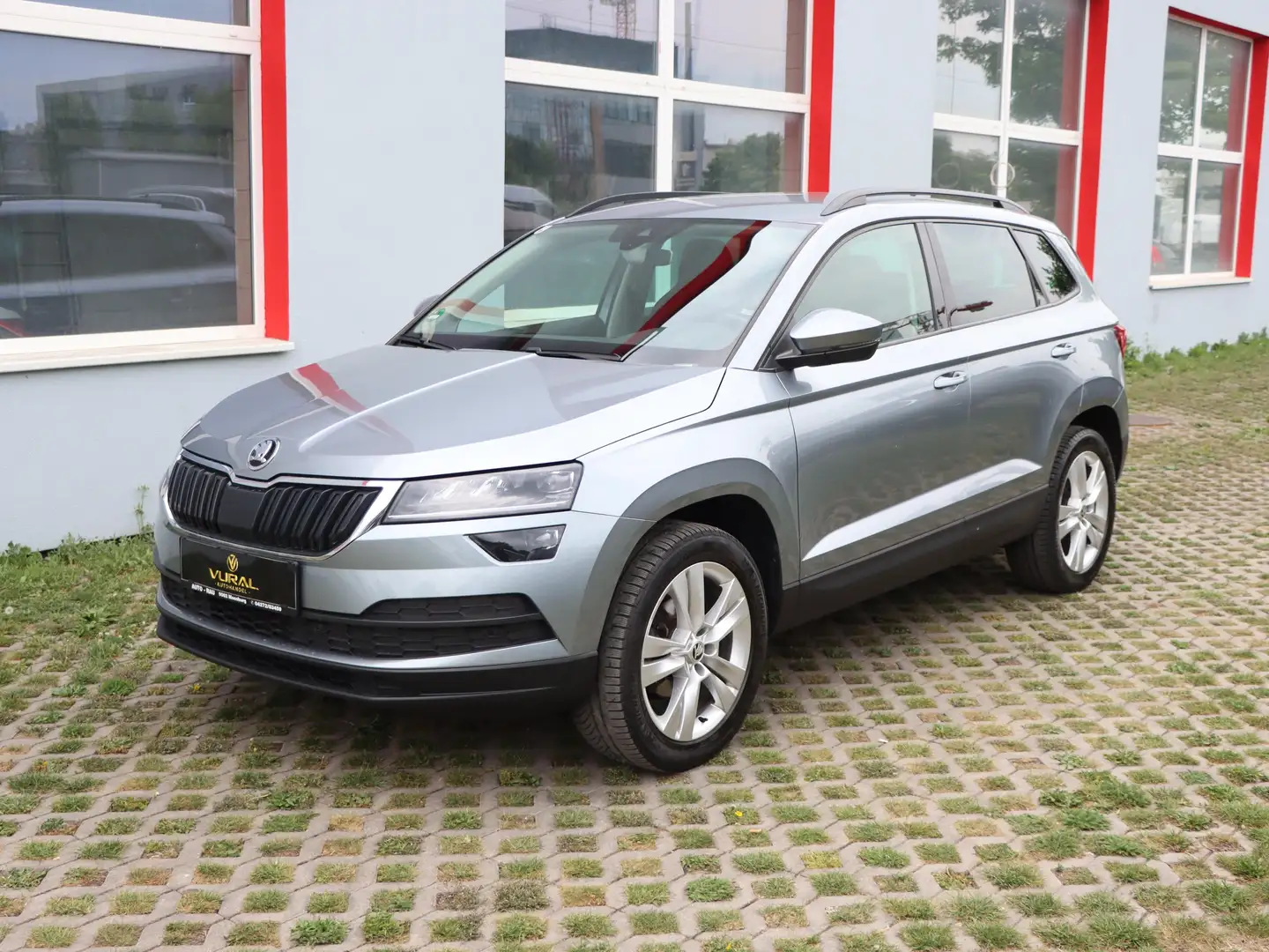 Skoda Karoq Style | Sportsitze | LED | NAVI | Bremsassistent| Grau - 2