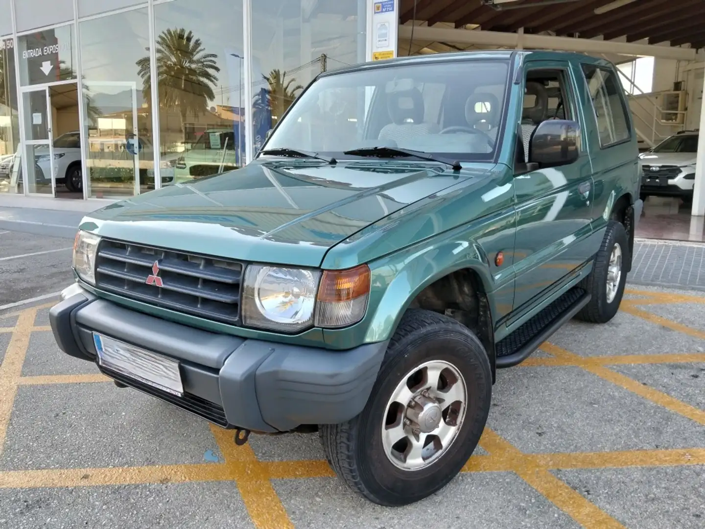 Mitsubishi Montero Corto 2.5 Tdi GLX Verde - 1