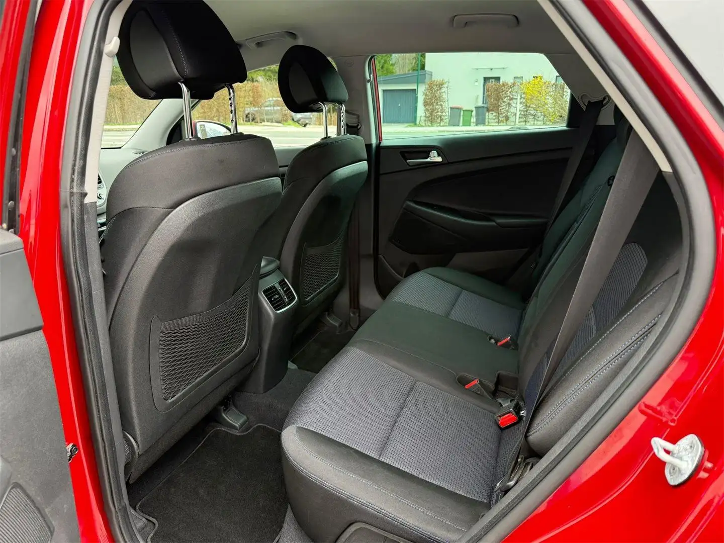 Hyundai TUCSON Tucson 1,6 GDI Start-Stopp Edition 25 Rot - 1