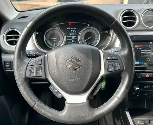 Suzuki Vitara view 13