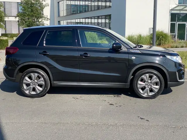 Suzuki Vitara view 6