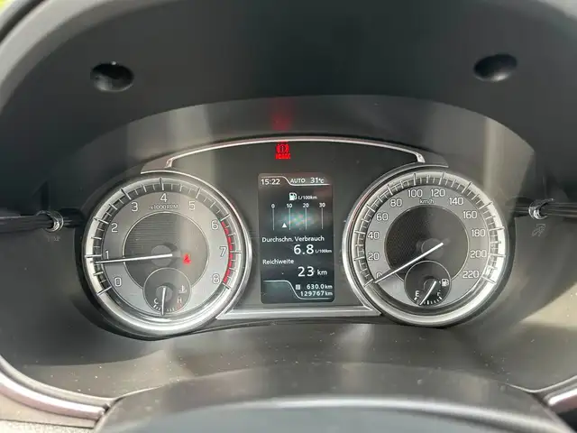 Suzuki Vitara view 14