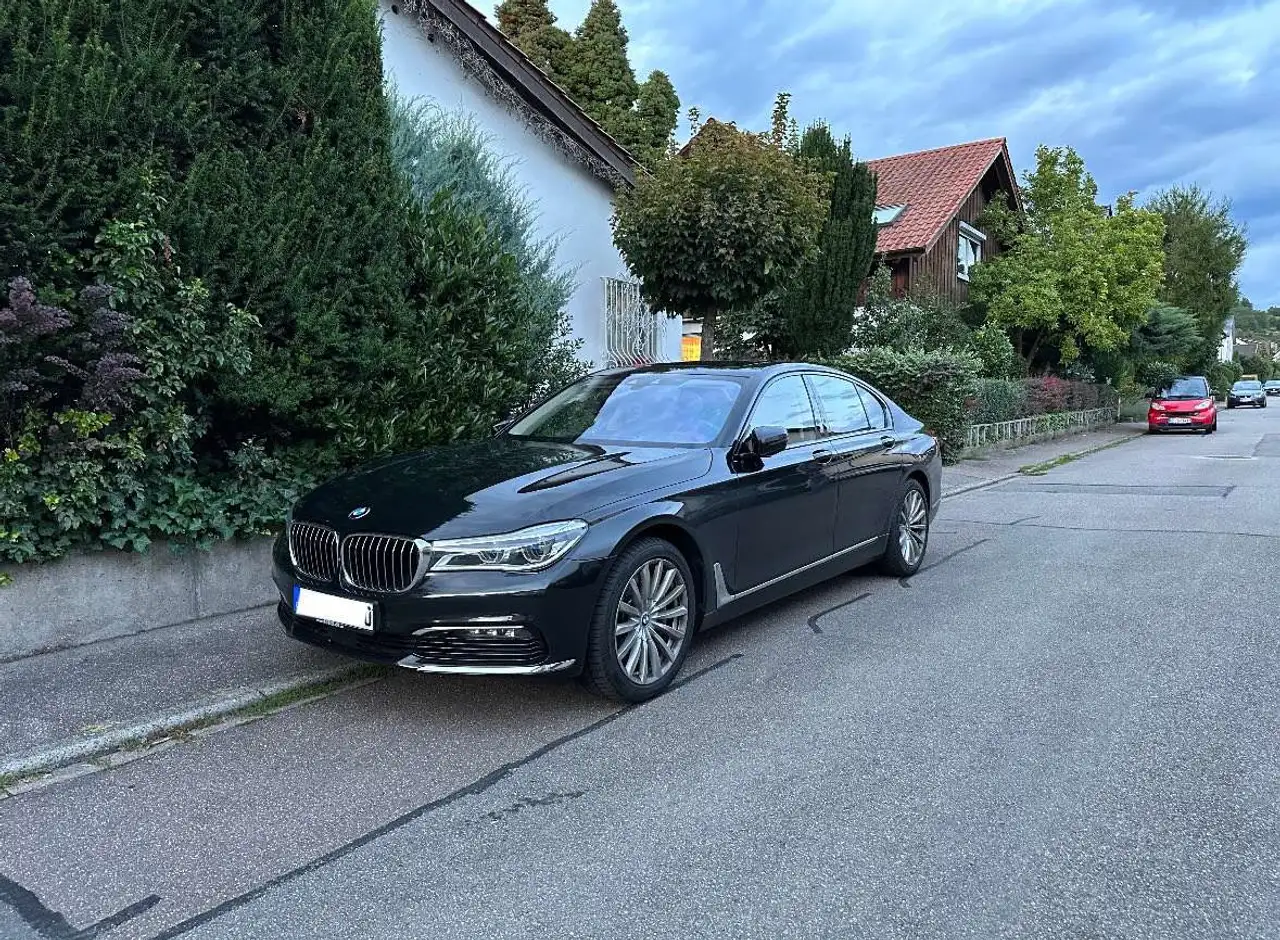 BMW 750
