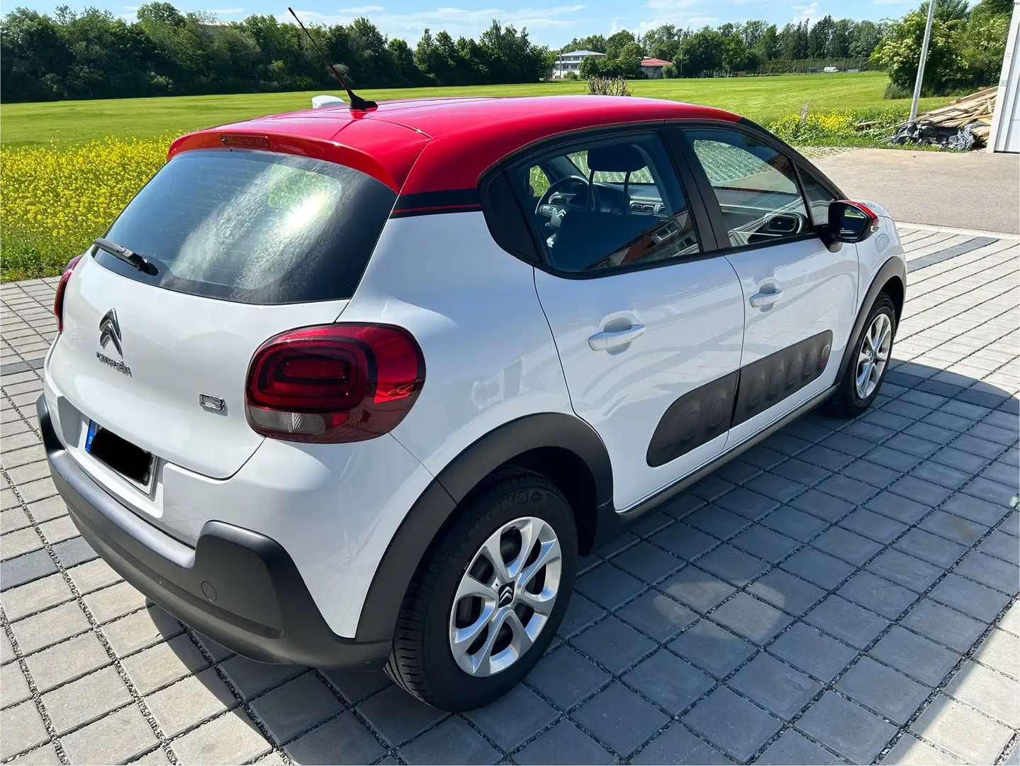 Citroen C3 C3 Pure Tech 82 FEEL Weiß - 2