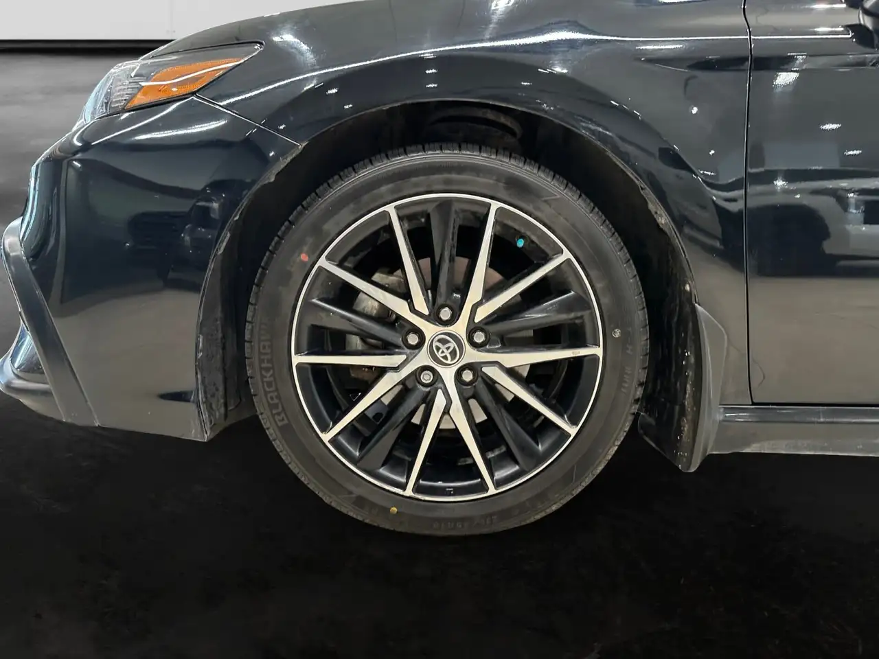 Toyota Camry снимка Toyota Camry
