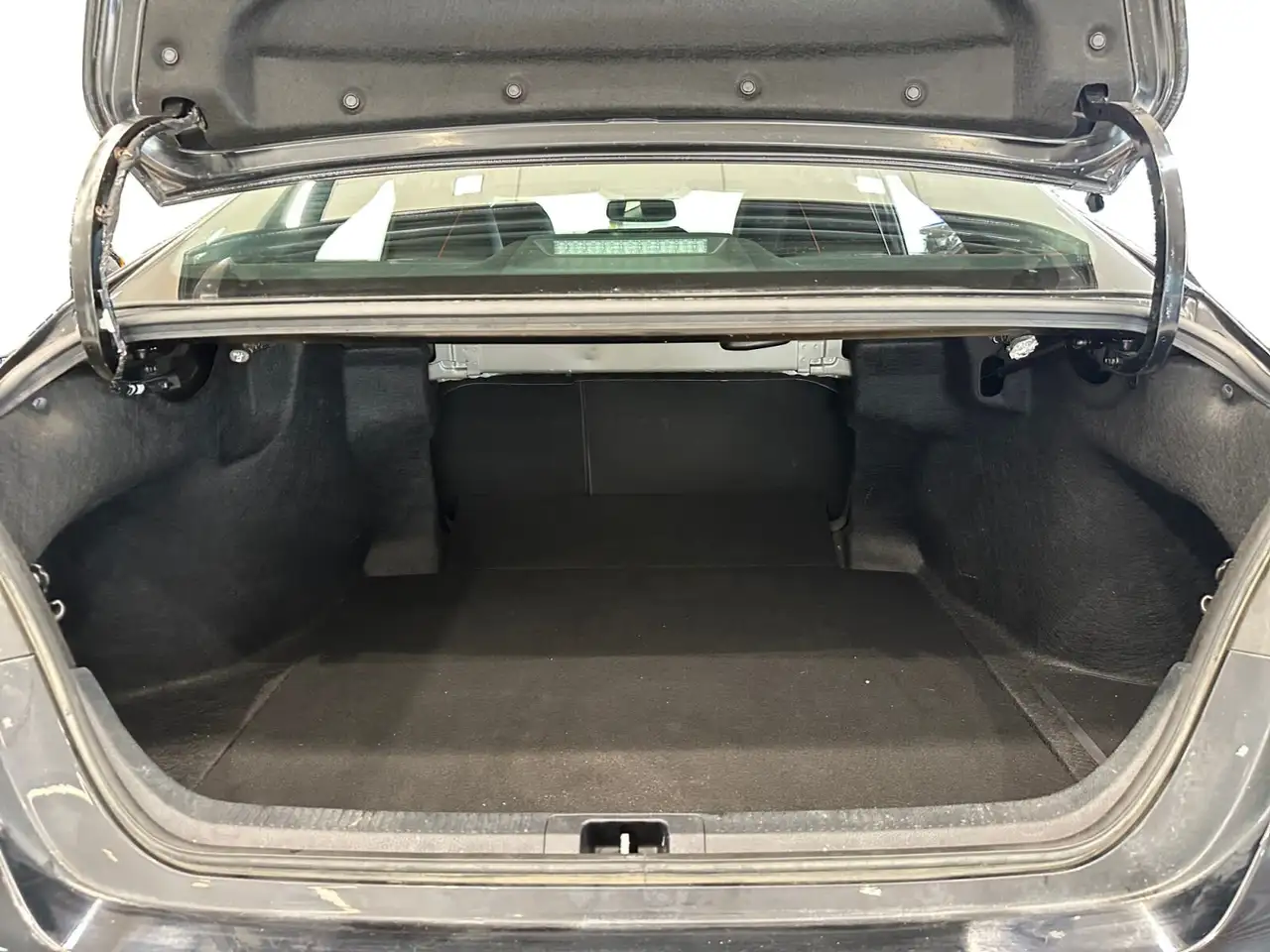 Toyota Camry снимка Toyota Camry