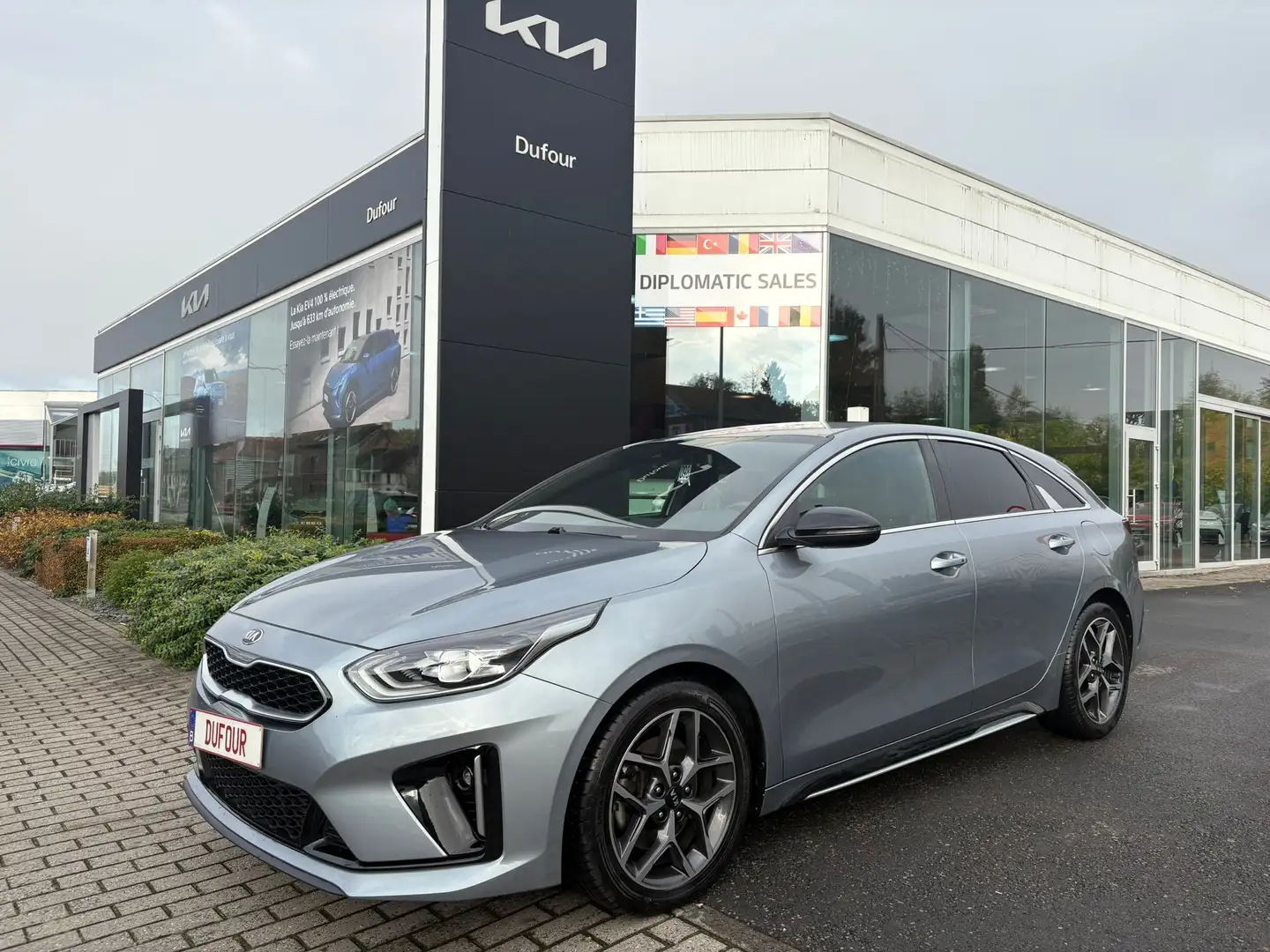 Kia ProCeed / pro_cee'd GT LINE 160 DCT Grau - 2