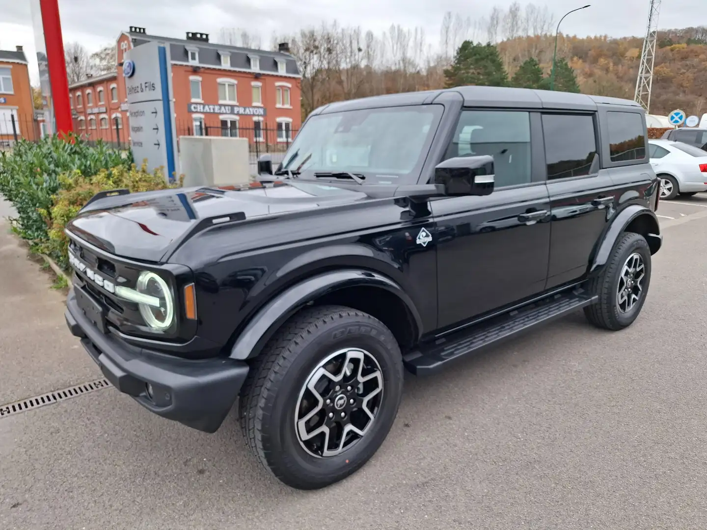 Ford Bronco Bronco 2.7 V6 EcoBoost Outer Banks Zwart - 1