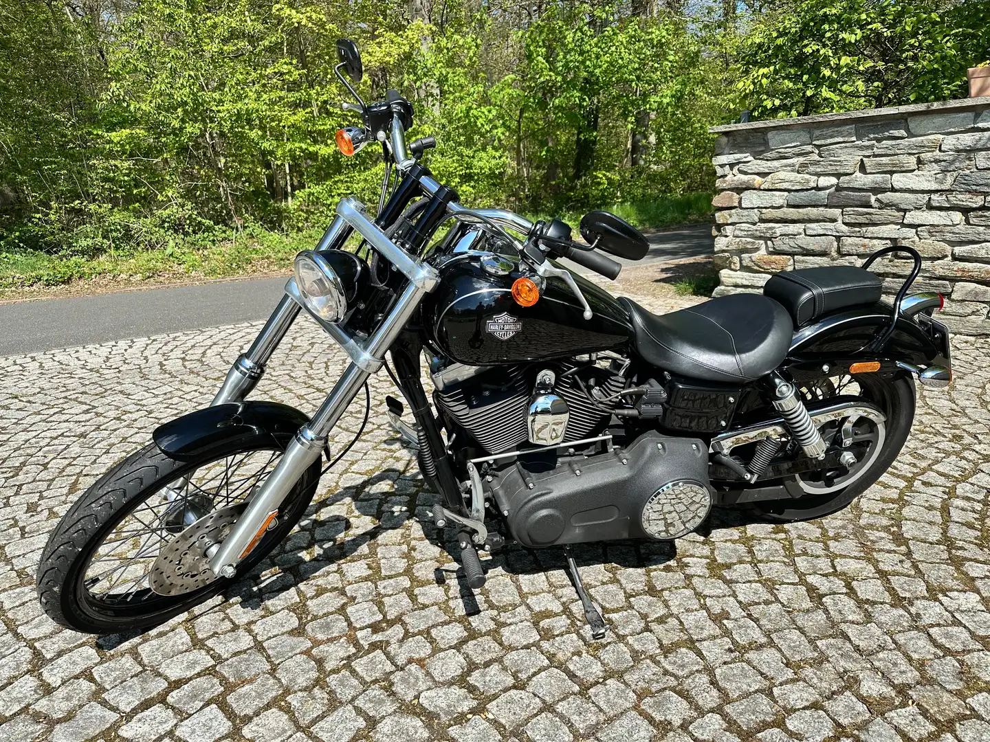 Harley-Davidson Dyna Wide Glide FXDWG Schwarz - 2