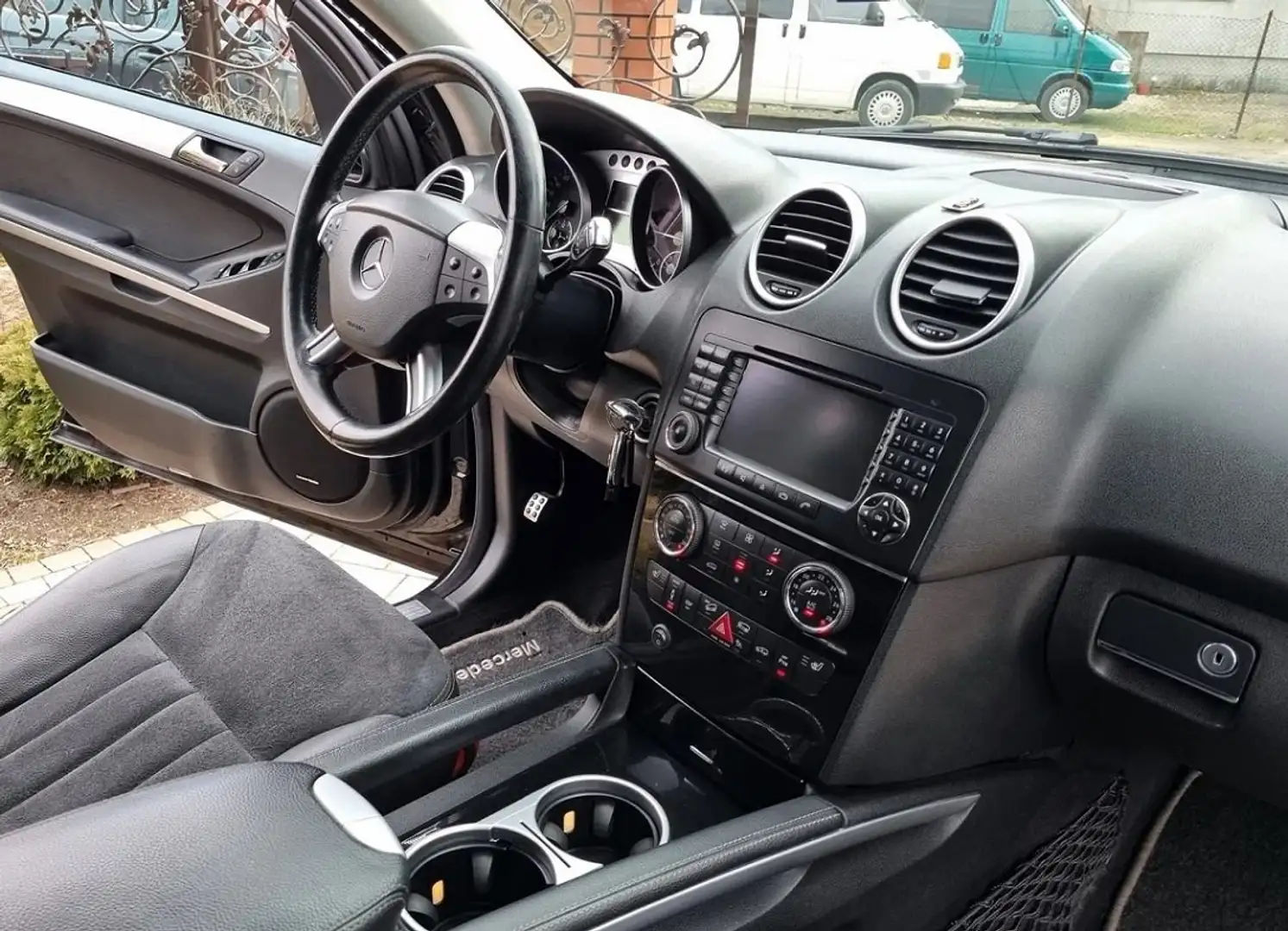 Mercedes-Benz ML 350 4Matic 7G-TRONIC Noir - 2