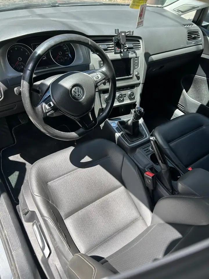 Volkswagen Golf снимка Volkswagen Golf