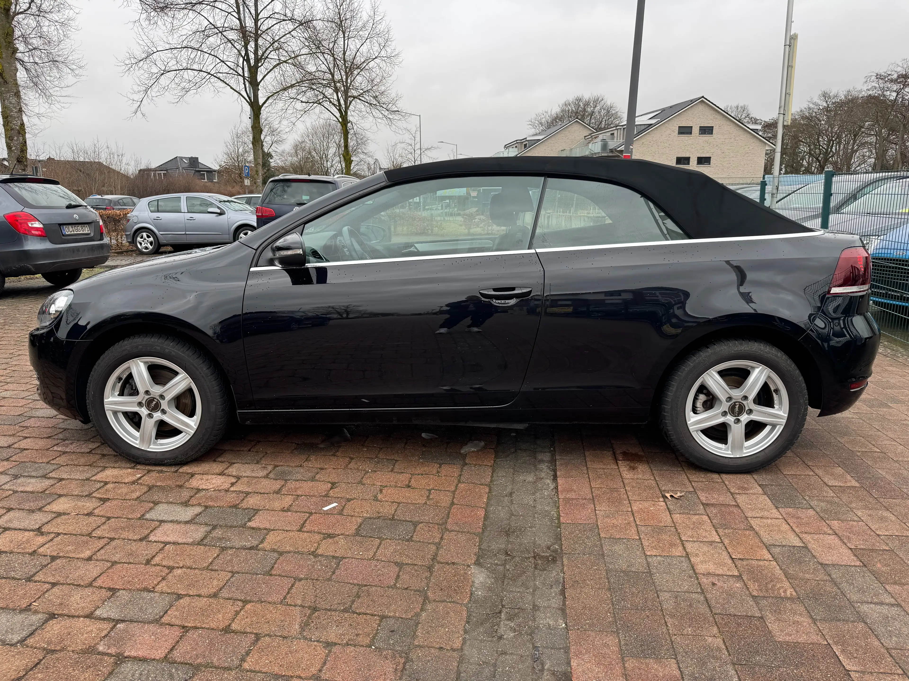 Volkswagen Golf Cabriolet Basis-NAV+Shzg+PDC — photo 13