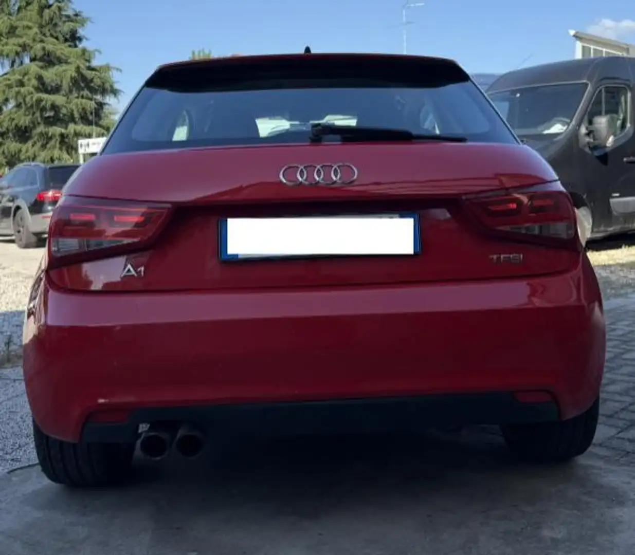 Audi A1 A1 1.4 tfsi Ambition 122cv 119g s-tronic Rood - 2