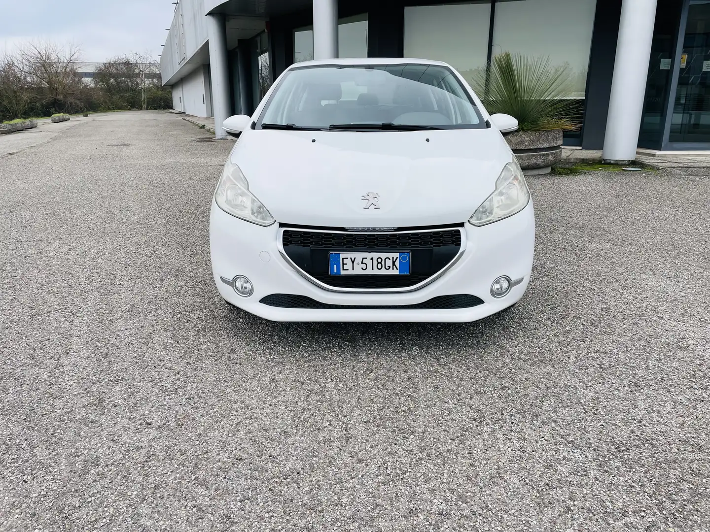 Peugeot 208 5p 1.4bluehdi Allure 75cv.UNICO PROPRIETARIO - 2