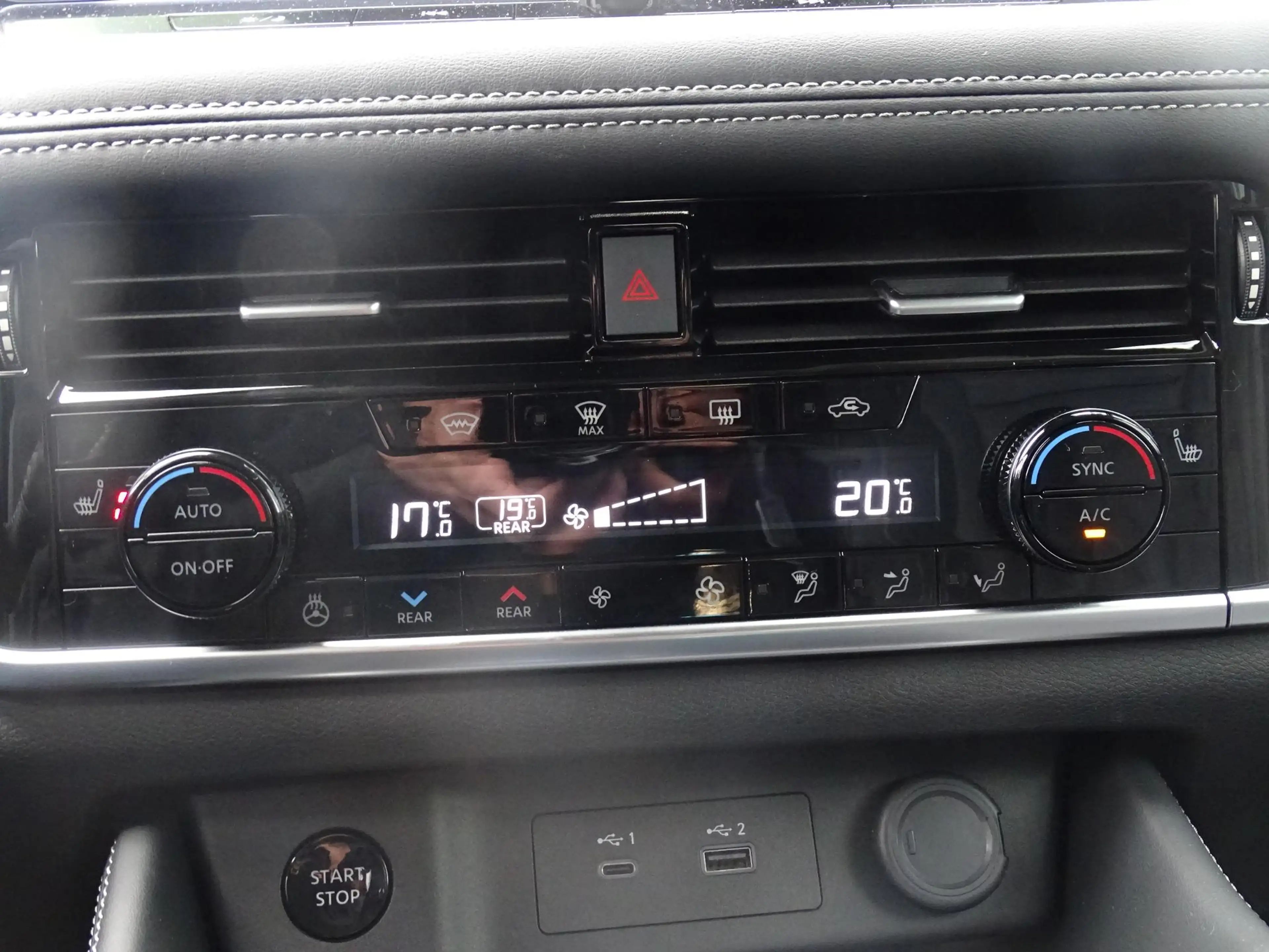 Nissan X-Trail 1.5 e-4orce Tekna Plus 4WD 7p. TREKHAAK| PANORAMAD — photo 13
