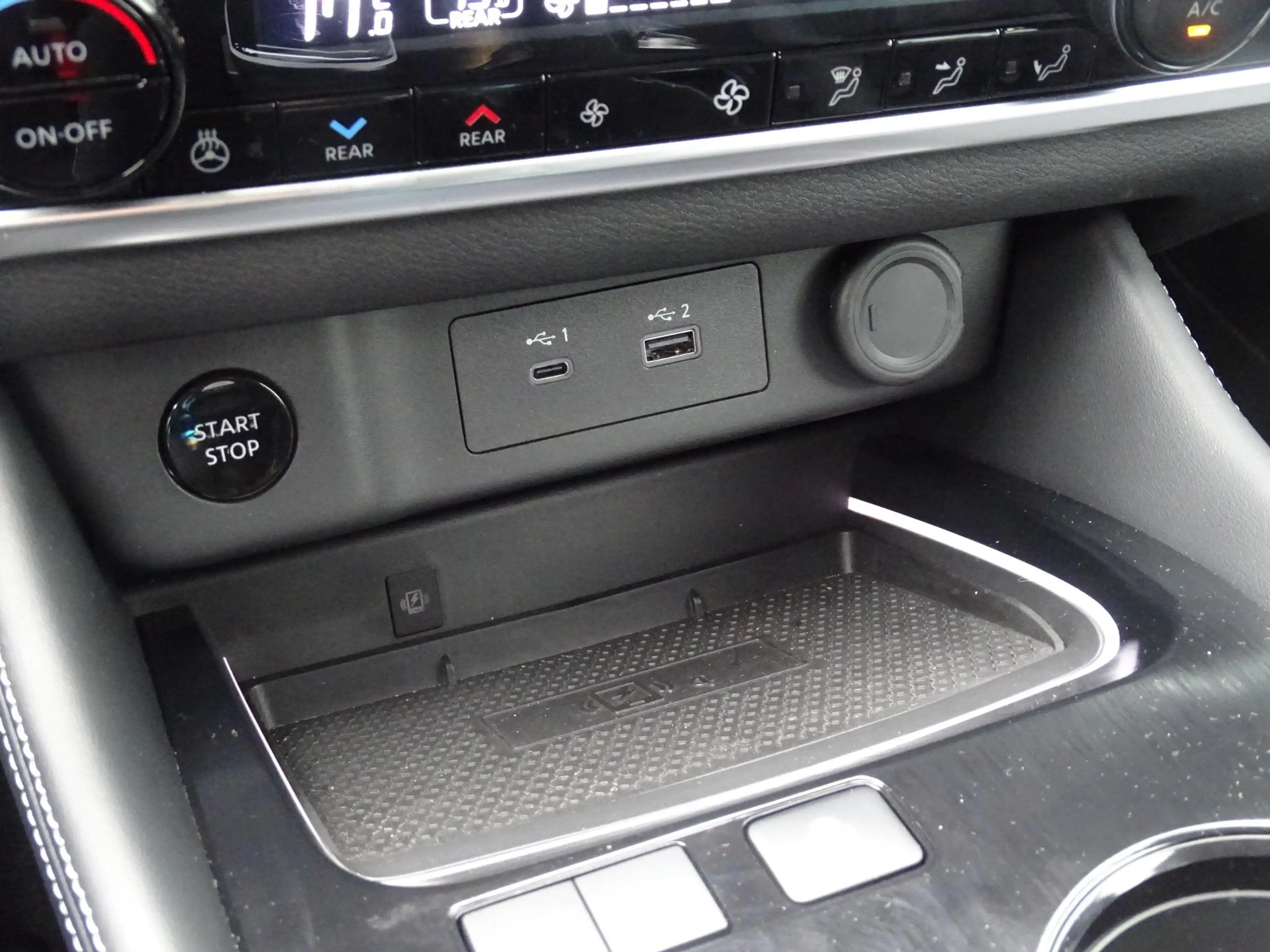 Nissan X-Trail 1.5 e-4orce Tekna Plus 4WD 7p. TREKHAAK| PANORAMAD — photo 33