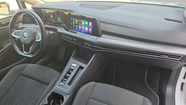 Volkswagen Golf view 10
