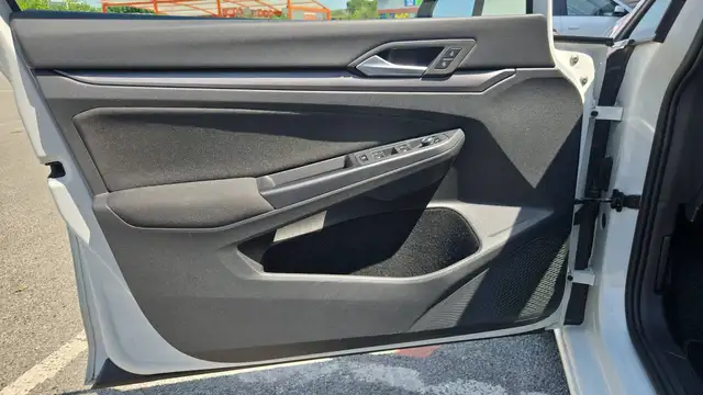 Volkswagen Golf view 7