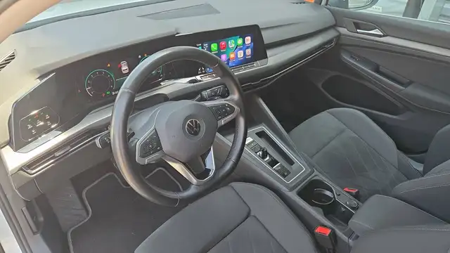 Volkswagen Golf view 8