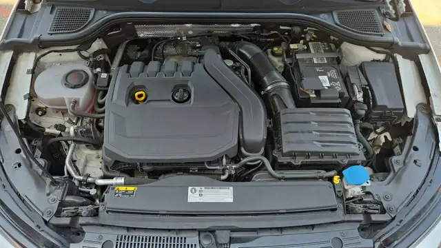 Volkswagen Golf view 15