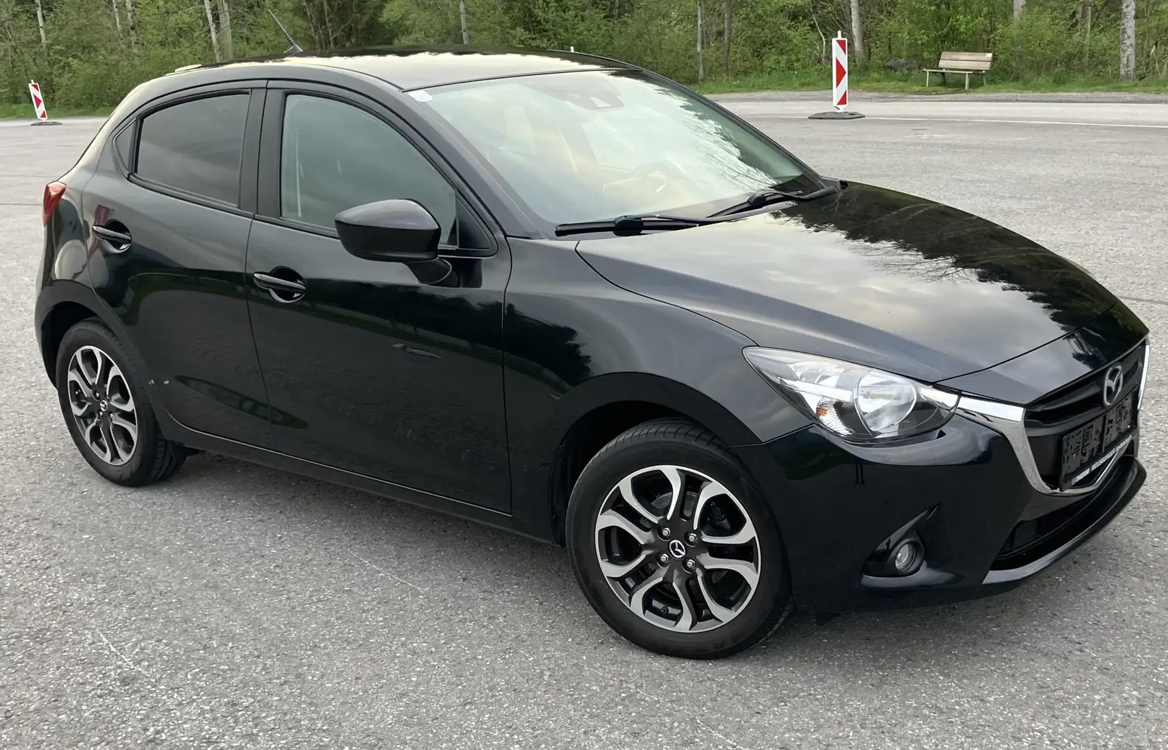 Mazda 2 Mazda 2 G75 Attraction Attraction Schwarz - 2