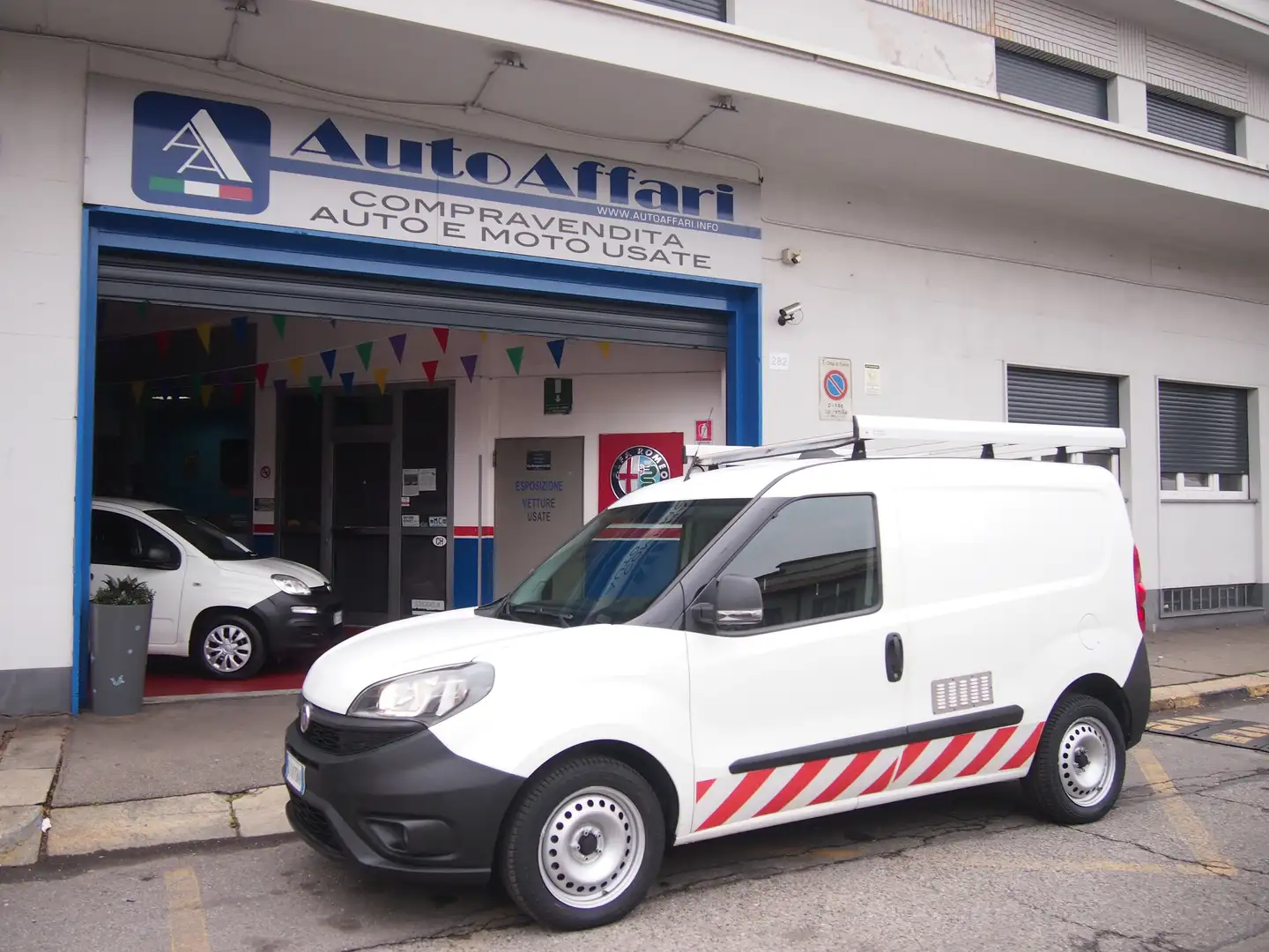 Fiat Doblo 1.4TJET NAT.POWER ATTREZZATO Bianco - 1