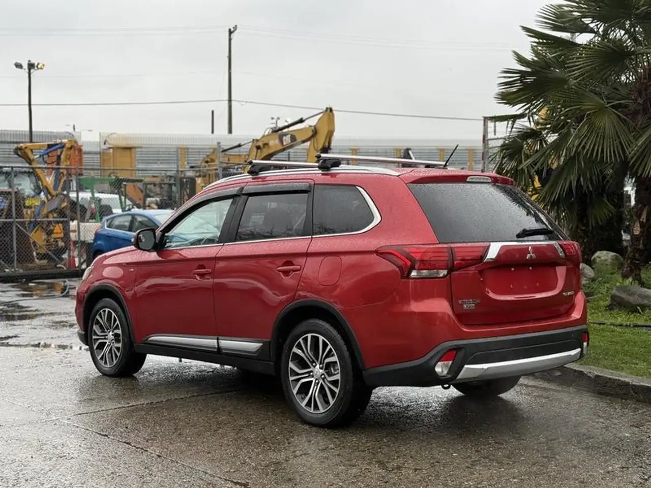 Mitsubishi Outlander снимка Mitsubishi Outlander