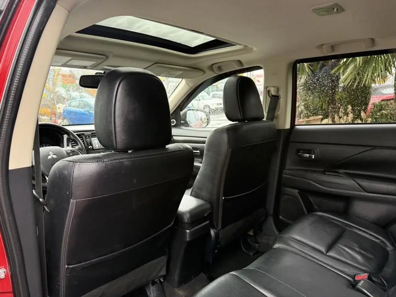 Mitsubishi Outlander снимка Mitsubishi Outlander