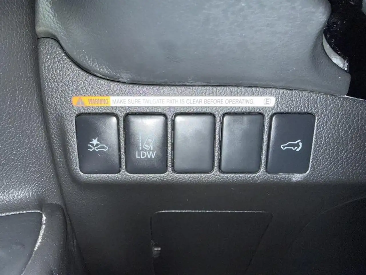Mitsubishi Outlander снимка Mitsubishi Outlander