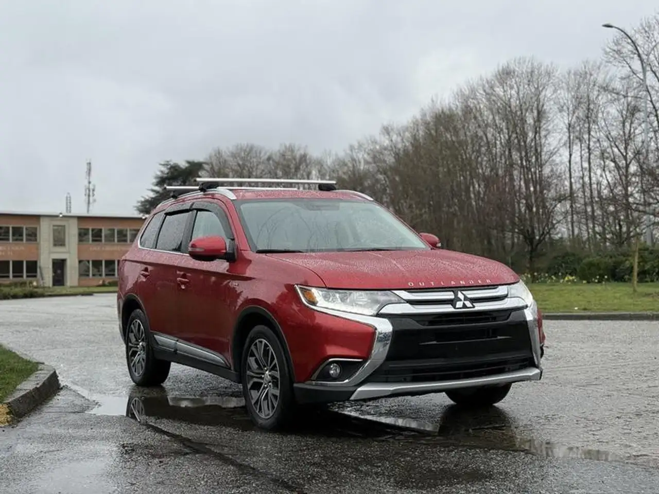 Mitsubishi Outlander снимка Mitsubishi Outlander