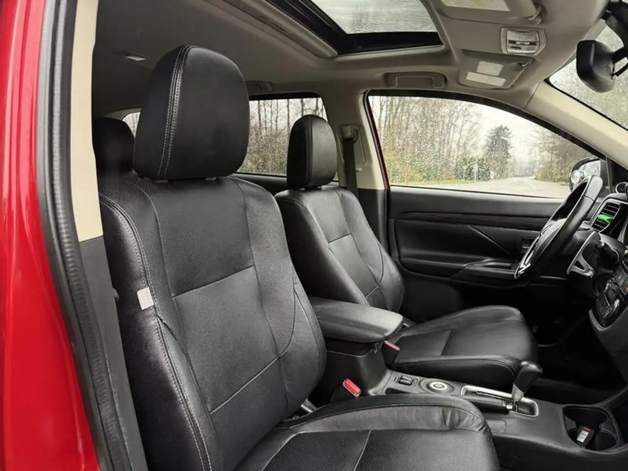 Mitsubishi Outlander снимка Mitsubishi Outlander