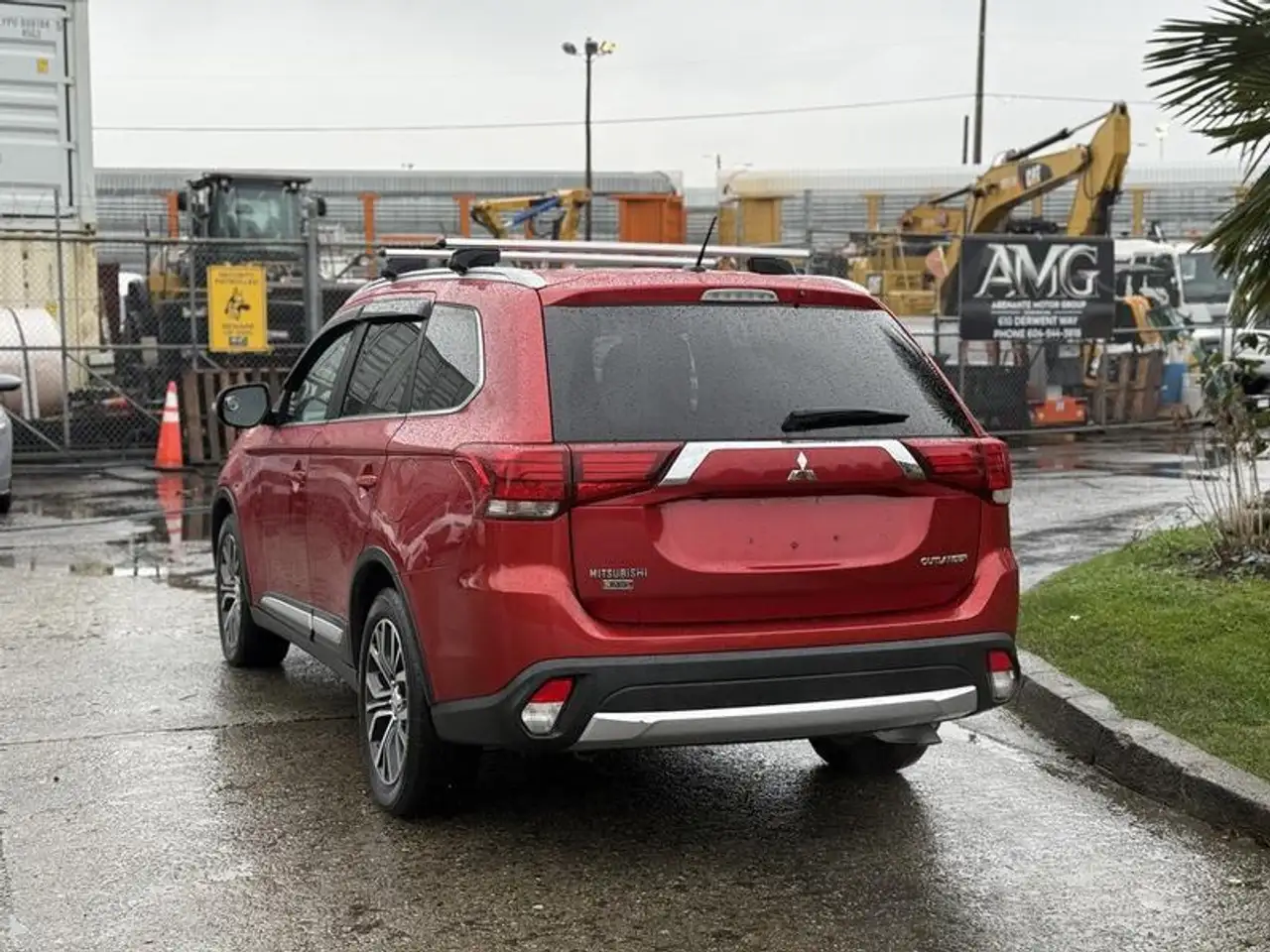 Mitsubishi Outlander снимка Mitsubishi Outlander